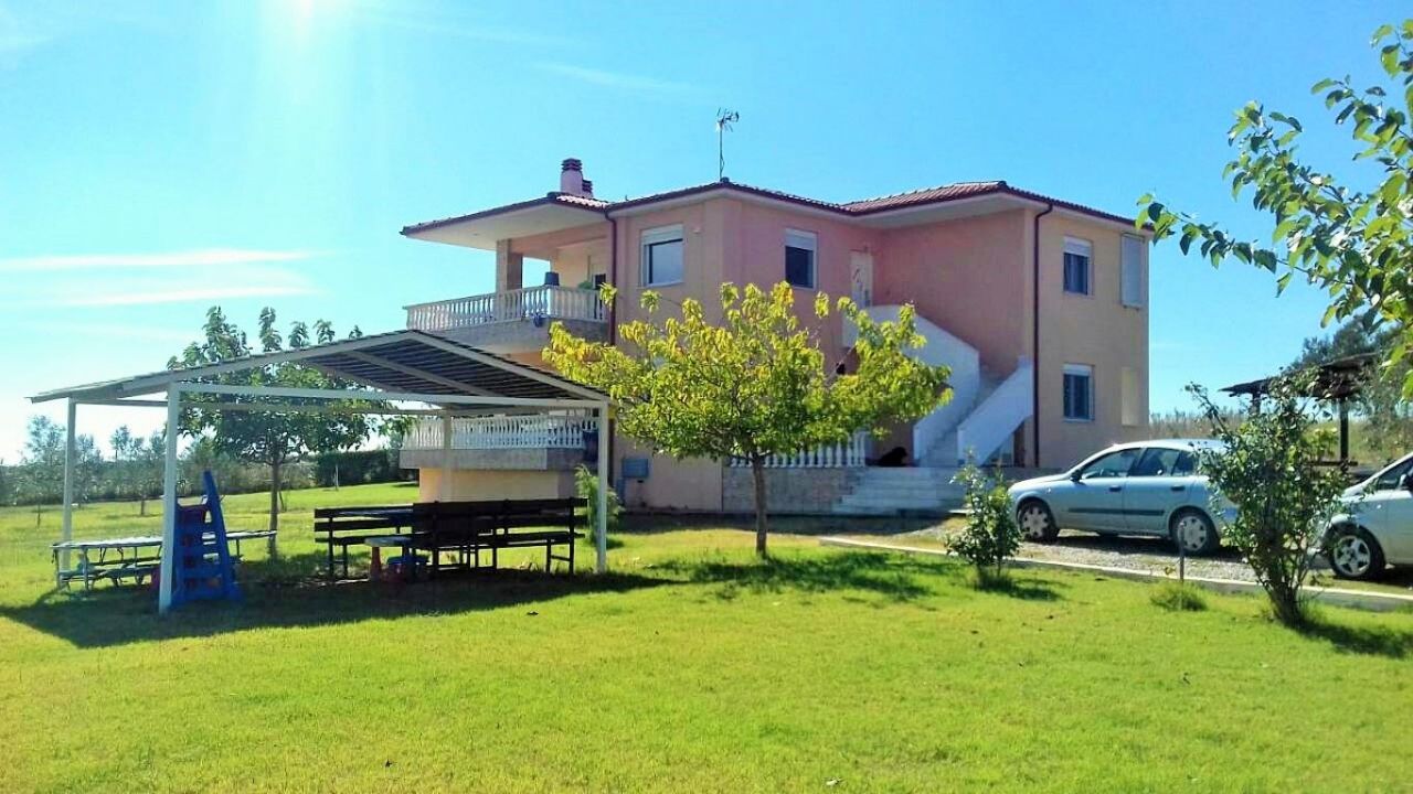 House in Chalkidiki, Greece, 300 m² - picture 1