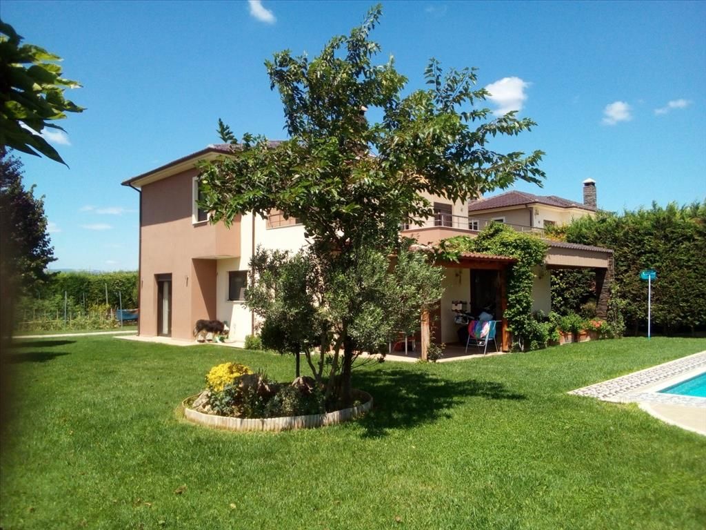 Villa in Thessaloniki, Greece, 240 m² - picture 1