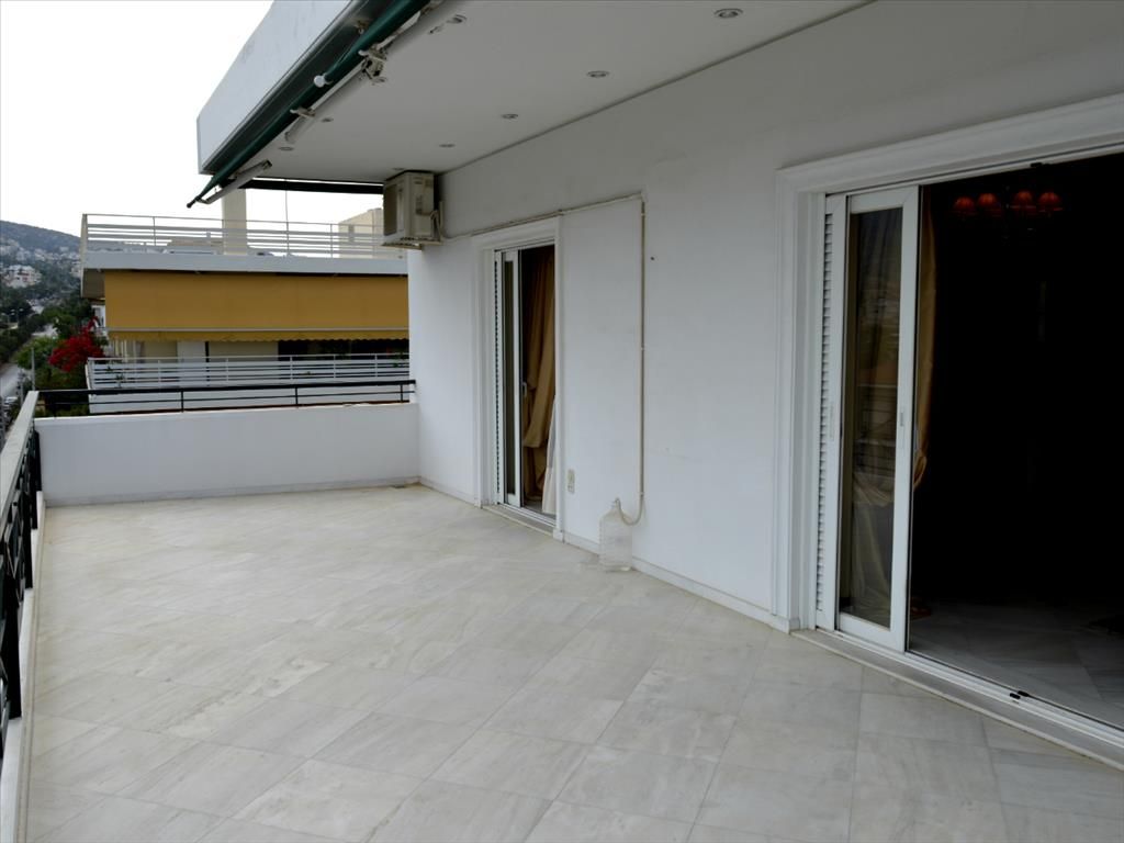 Maisonette in Voula, Griechenland, 280 m² - Foto 1