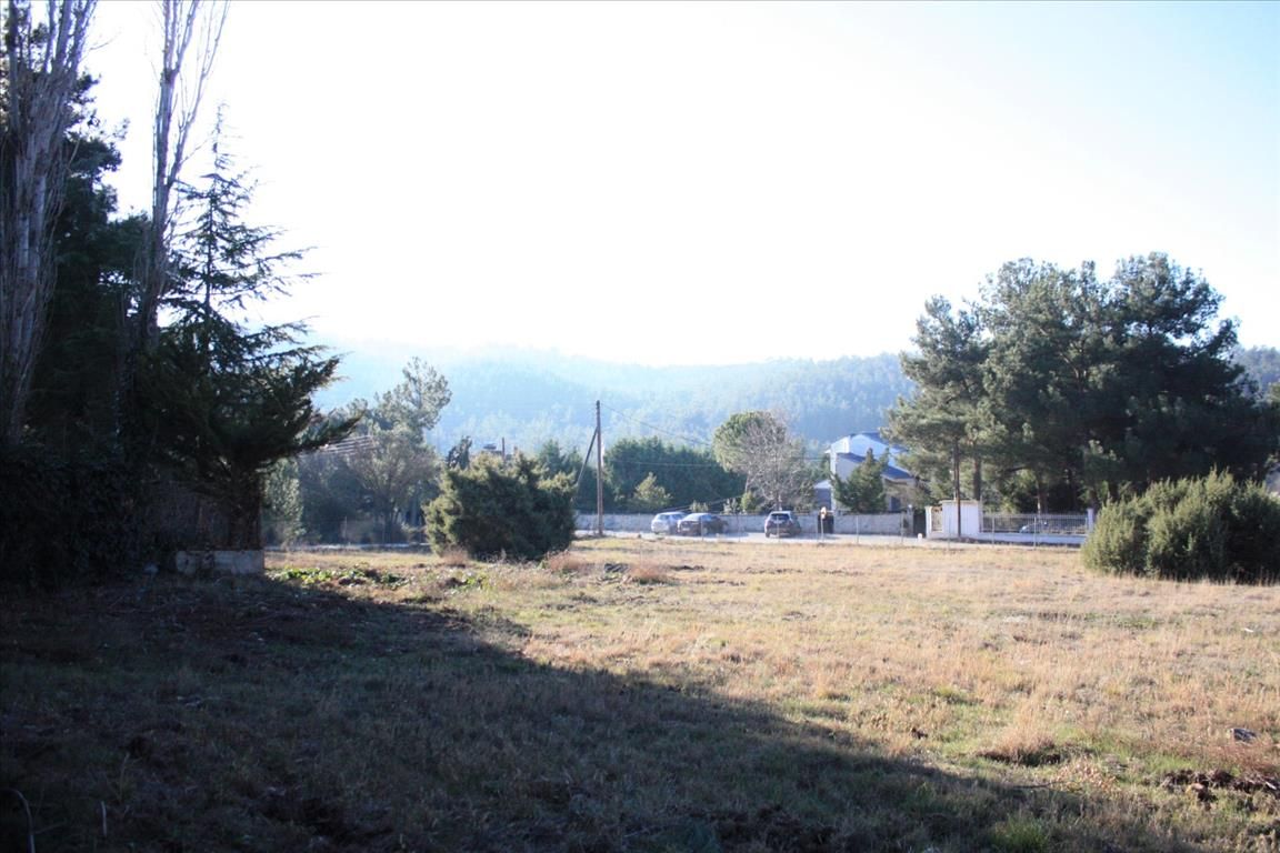 Grundstück in Thessaloniki, Griechenland, 5 500 m² - Foto 1