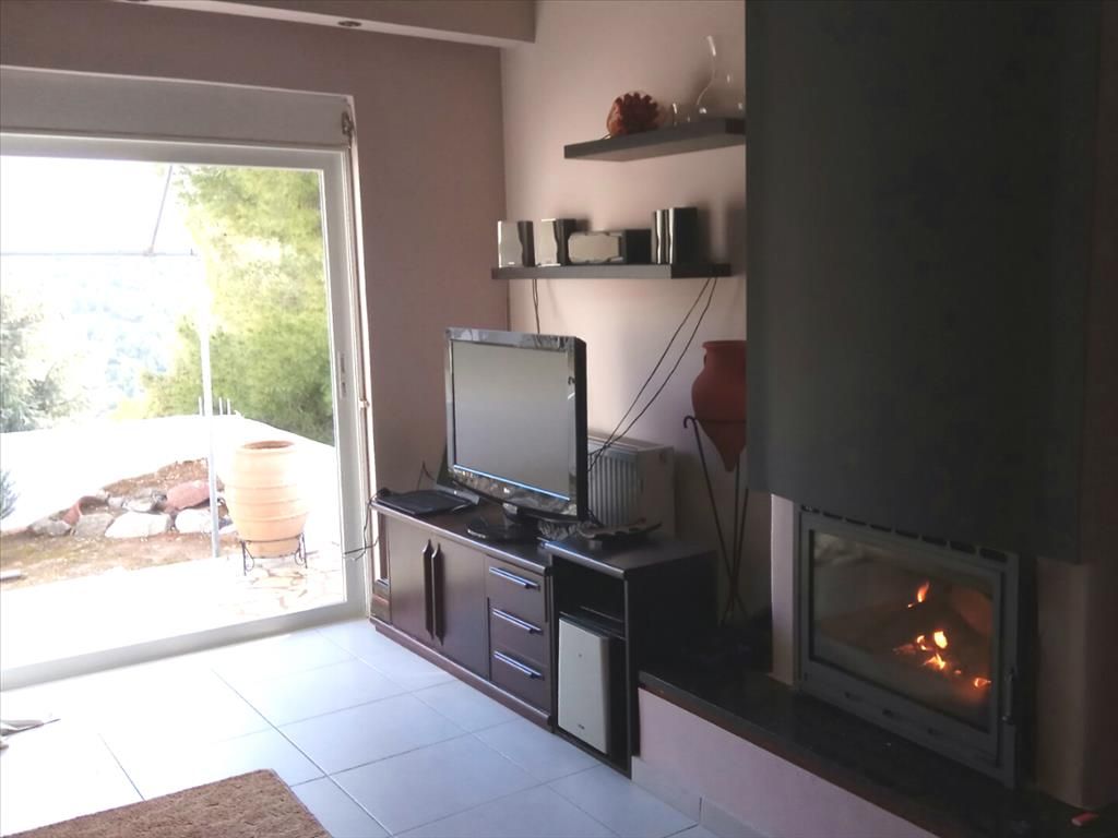 Haus in Agios Stefanos, Griechenland, 250 m² - Foto 1