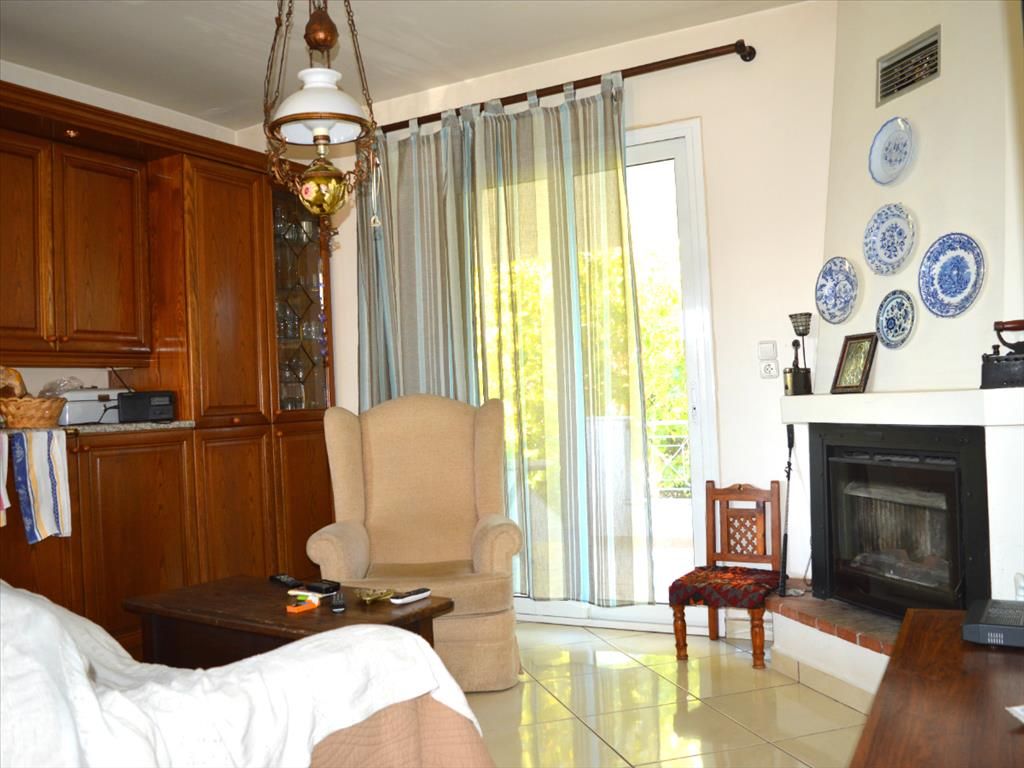 Maison à Nea Makri, Grèce, 230 m² - image 1