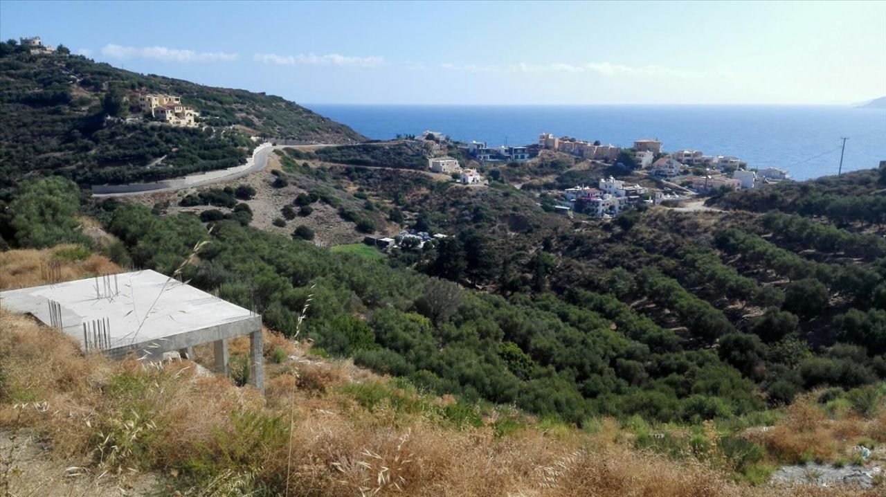 Terrain à Bali, Grèce, 4 744 m² - image 1