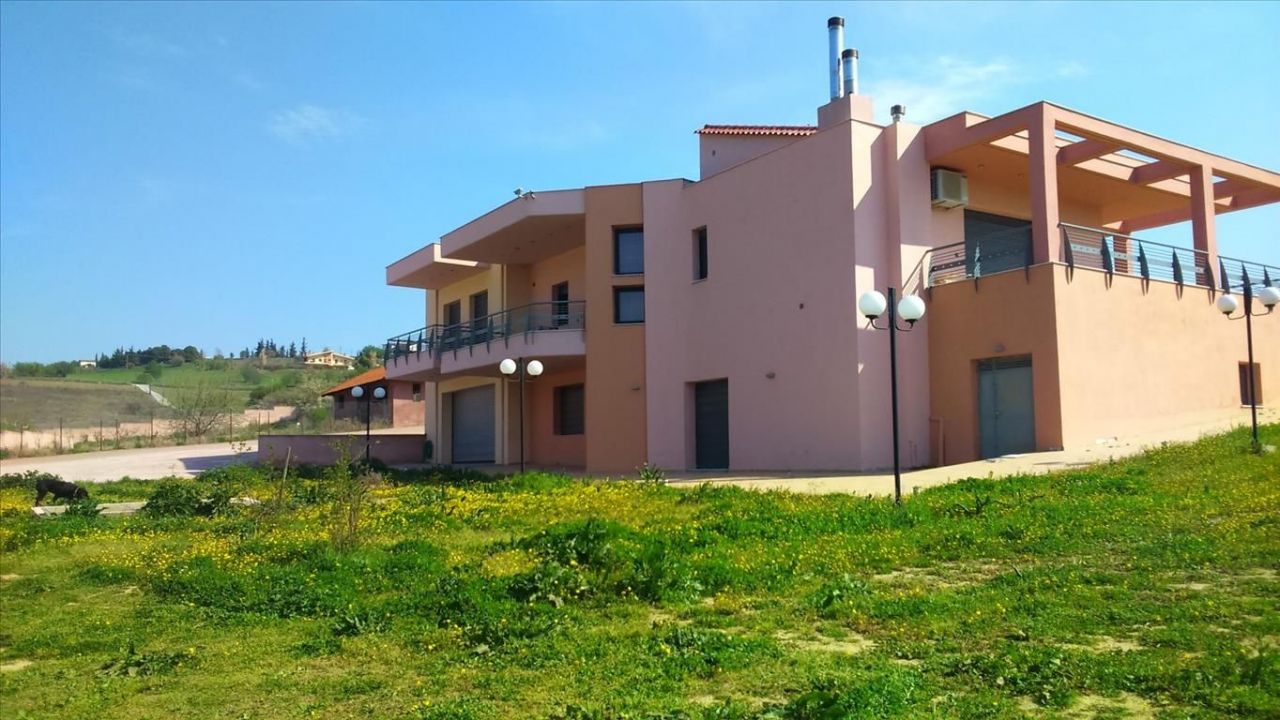 Casa en Salónica, Grecia, 370 m² - imagen 1