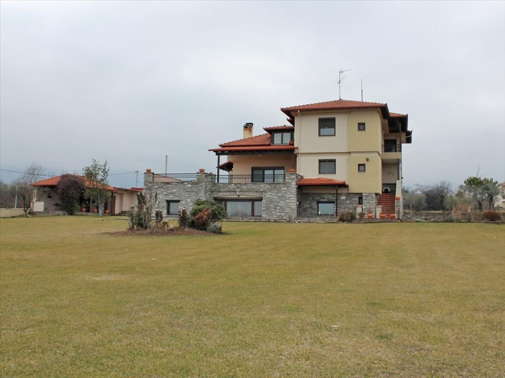 Villa in Pieria, Greece, 450 m² - picture 1