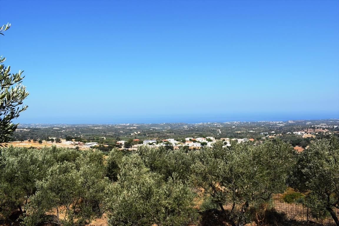 Land in Rethymno prefecture, Greece, 8 556 m² - picture 1