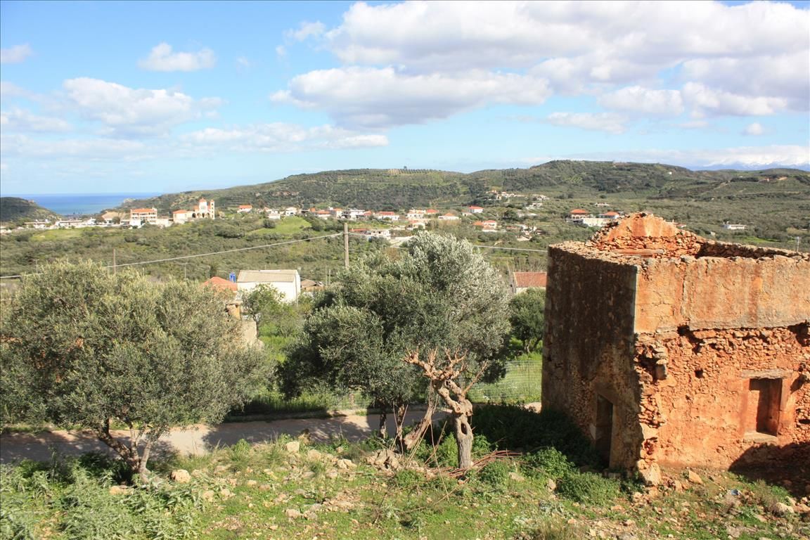 Land in Heraklion, Greece, 2 034 m² - picture 11