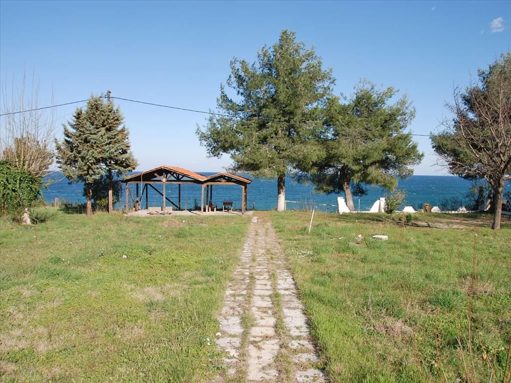 Land in Pieria, Greece, 4 586 m² - picture 1