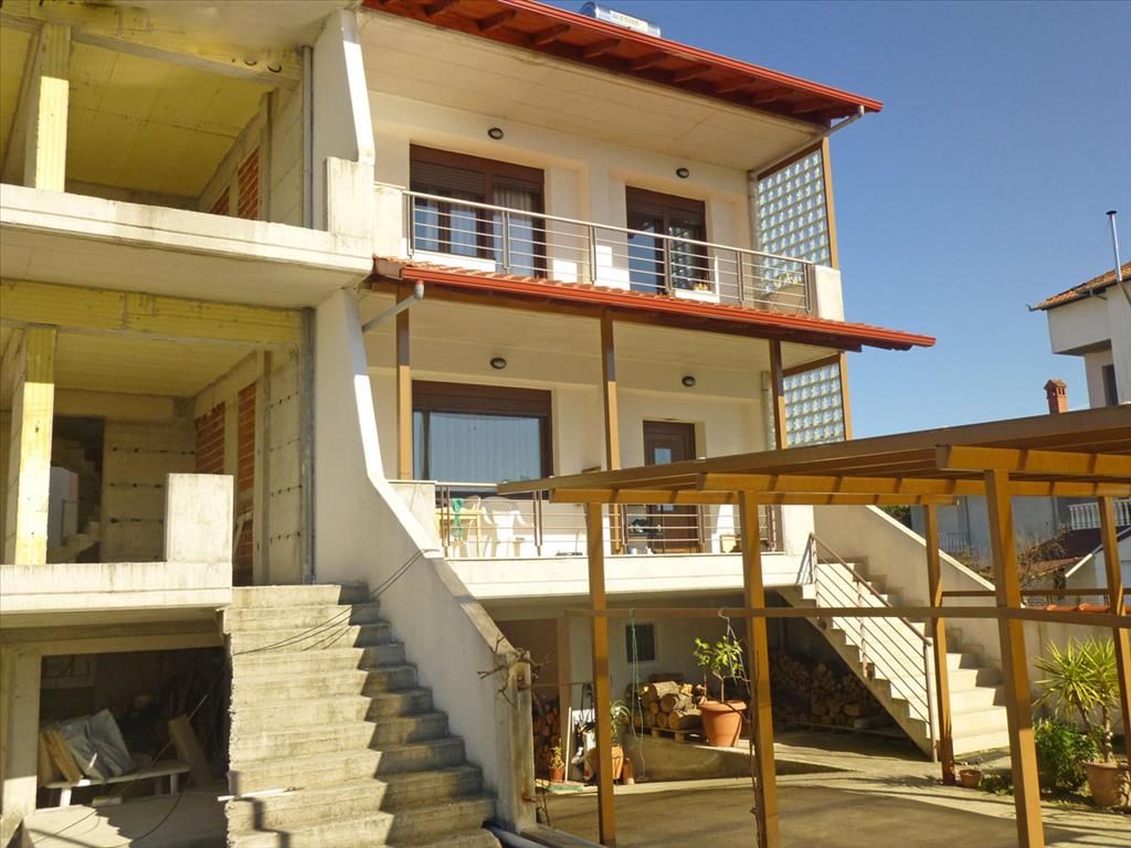 Maisonette en Pieria, Grecia, 210 m² - imagen 1