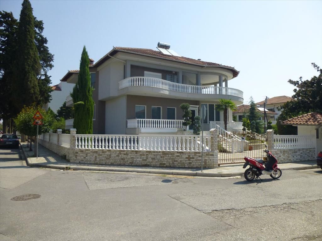 Villa in Pieria, Greece, 350 m² - picture 1