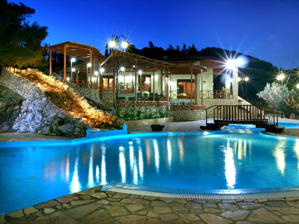 Villa in Corinthia, Greece, 378 m² - picture 1