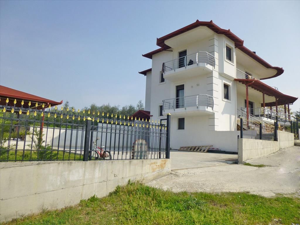 Haus in Pieria, Griechenland, 220 m² - Foto 1