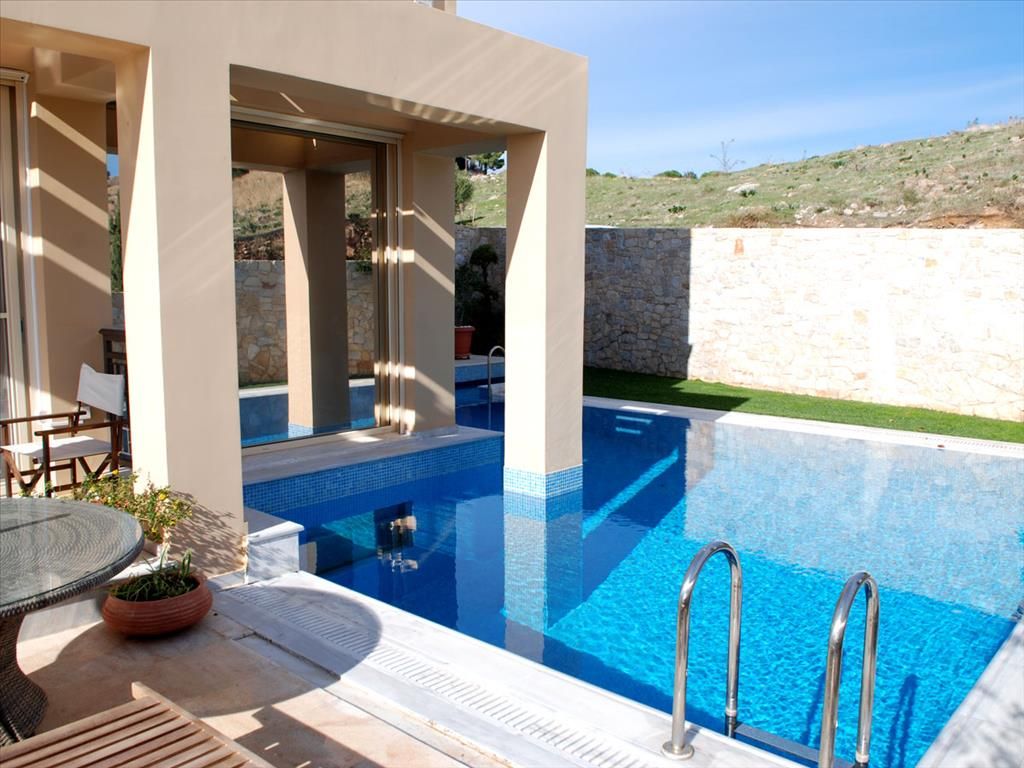 Villa in Voula, Greece, 550 m² - picture 1