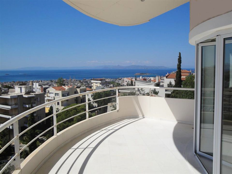 Maisonette in Voula, Greece, 230 m² - picture 1