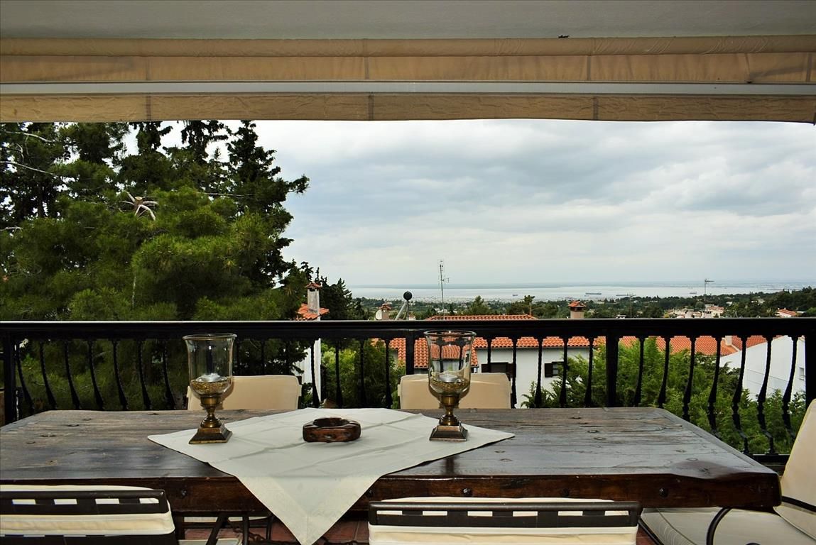 Flat in Thessaloniki, Greece, 350 m² - picture 1
