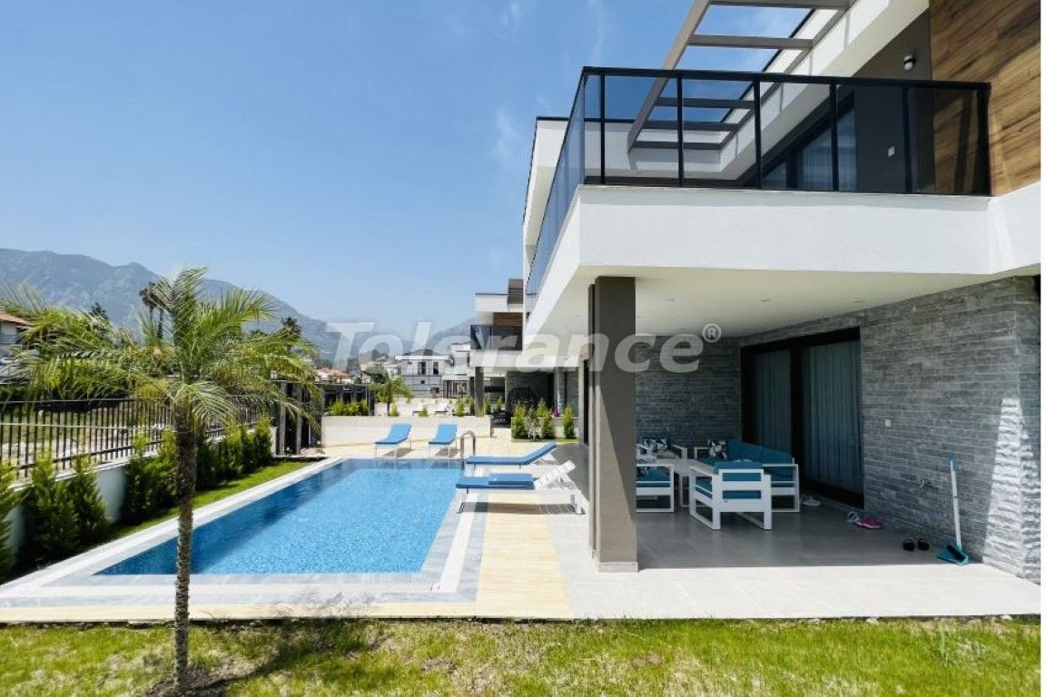 Villa in Camyuva, Turkey, 269 m² - picture 1