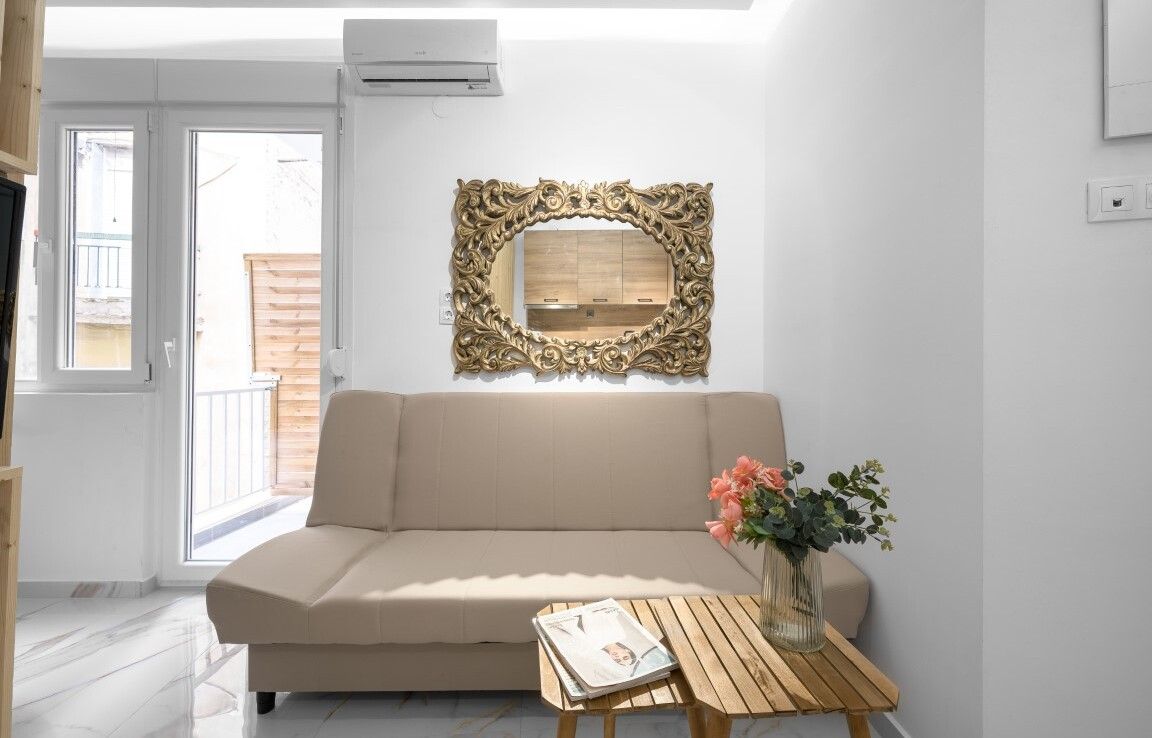 Flat in Thessaloniki, Greece, 23 m² - picture 5