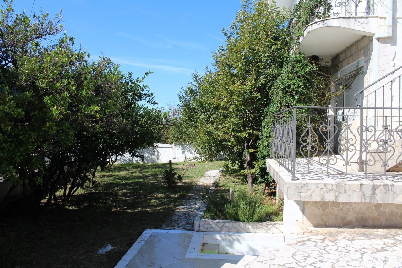 Haus in Bar, Montenegro, 250 m² - Foto 2