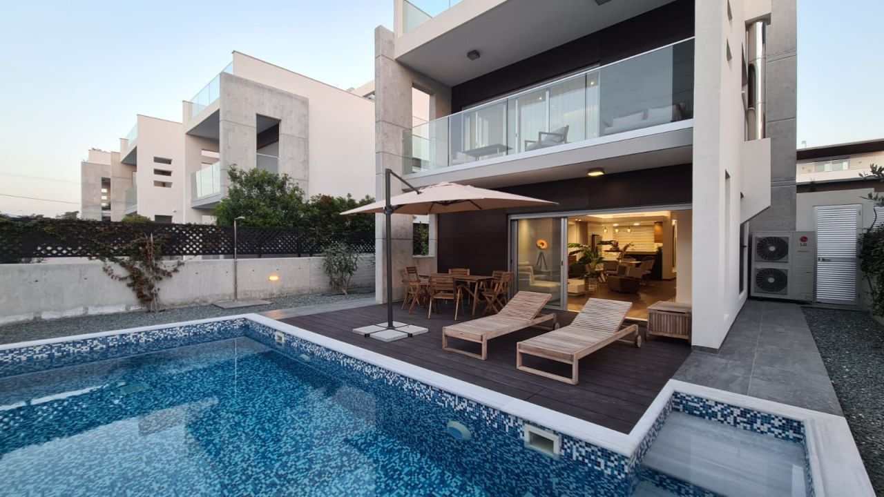 Villa in Paphos, Cyprus, 186 m² - picture 1