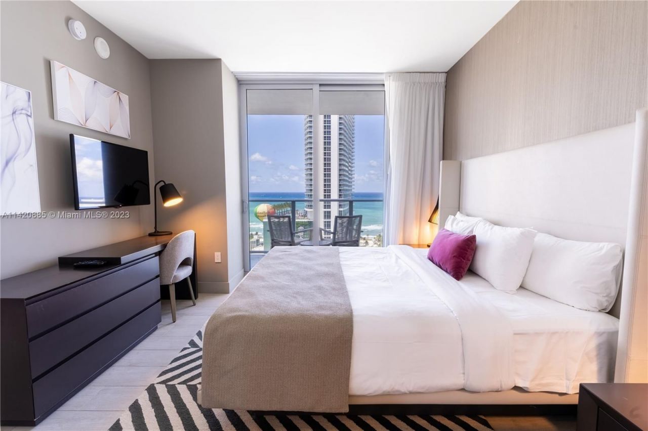 Flat in Miami, USA, 100 m² - picture 11