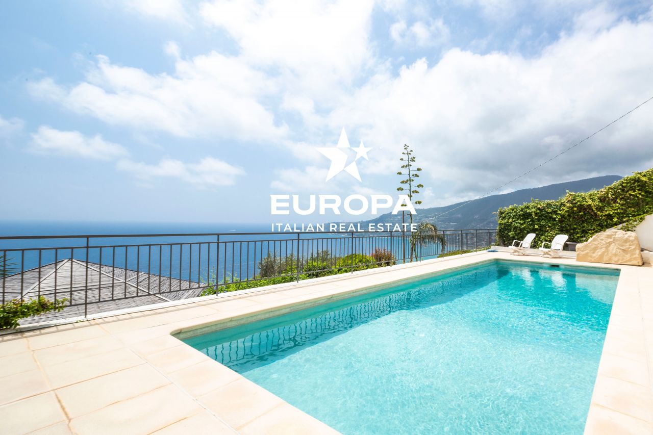 Villa en Ospedaletti, Italia, 228 m² - imagen 5