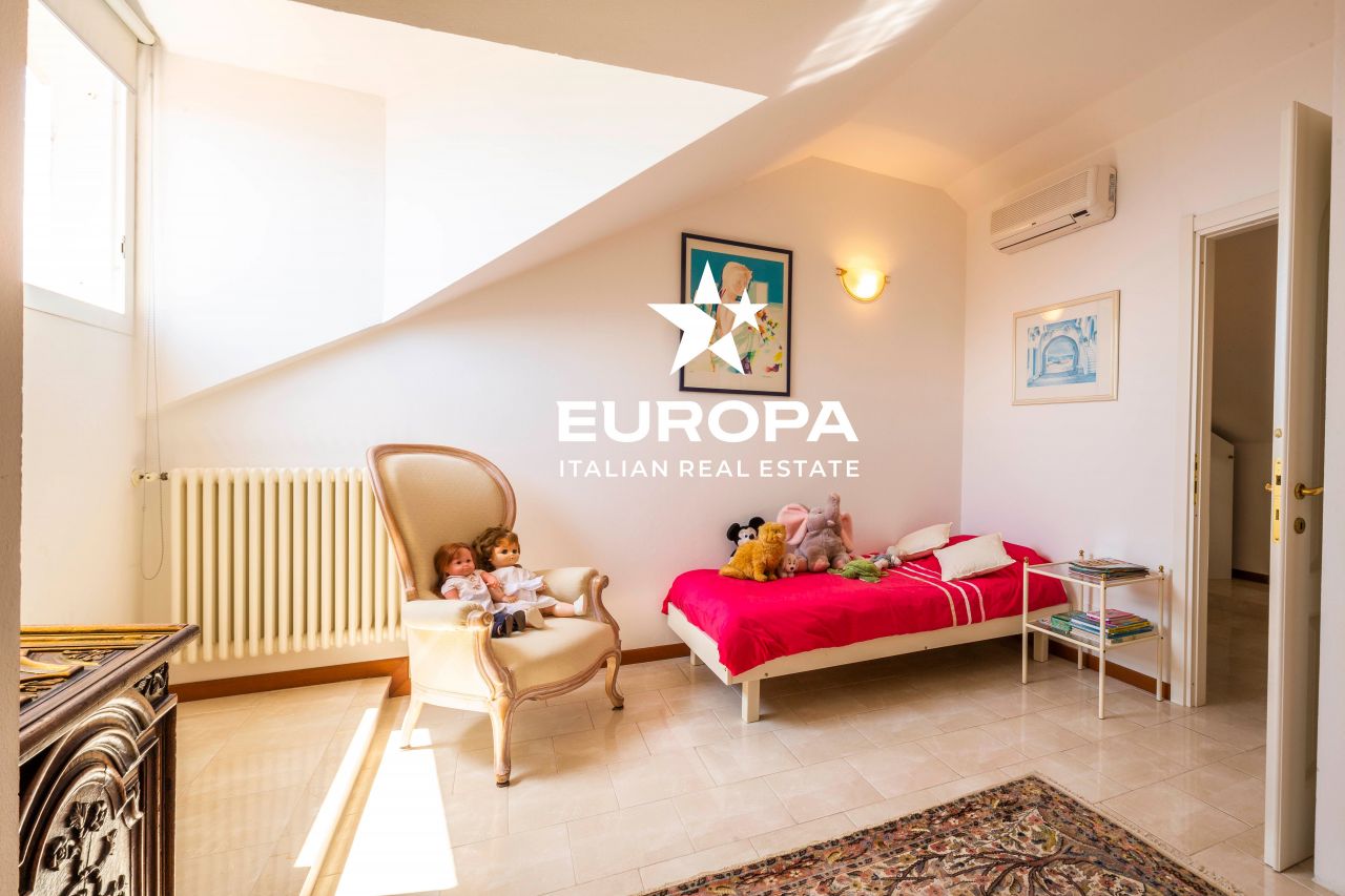 Villa en Ospedaletti, Italia, 228 m² - imagen 14