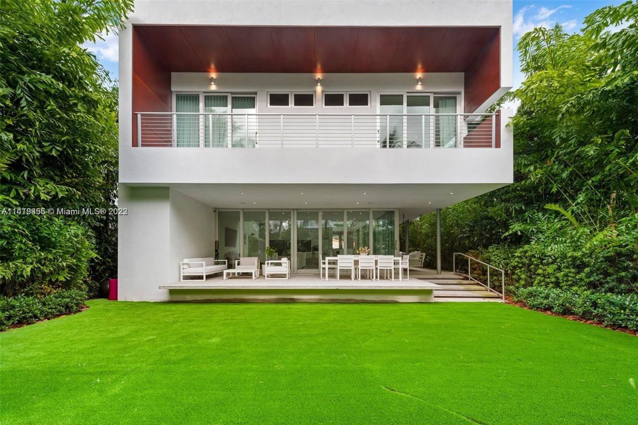 Villa en Miami, Estados Unidos, 330 m² - imagen 1