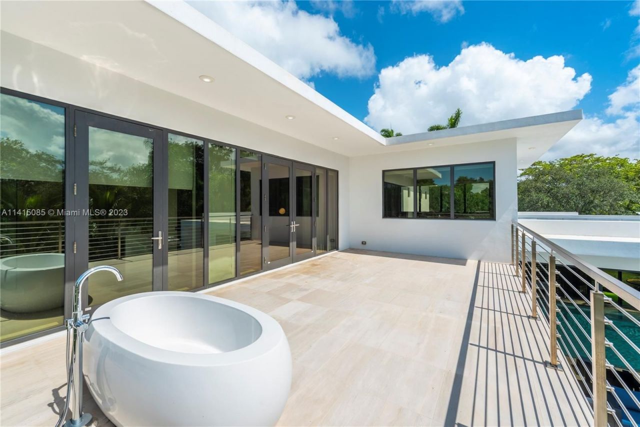 Villa in Miami, USA, 400 m² - picture 5