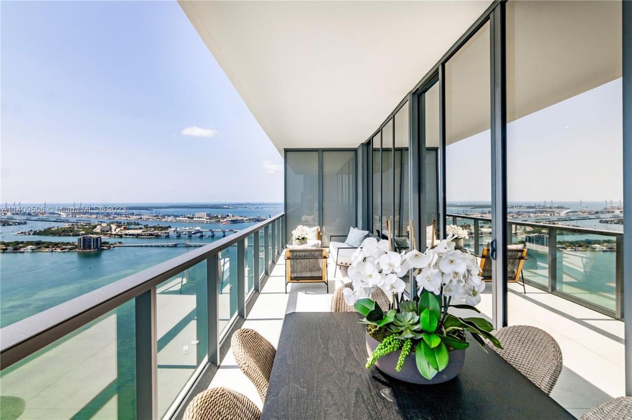 Piso en Miami, Estados Unidos, 260 m² - imagen 3