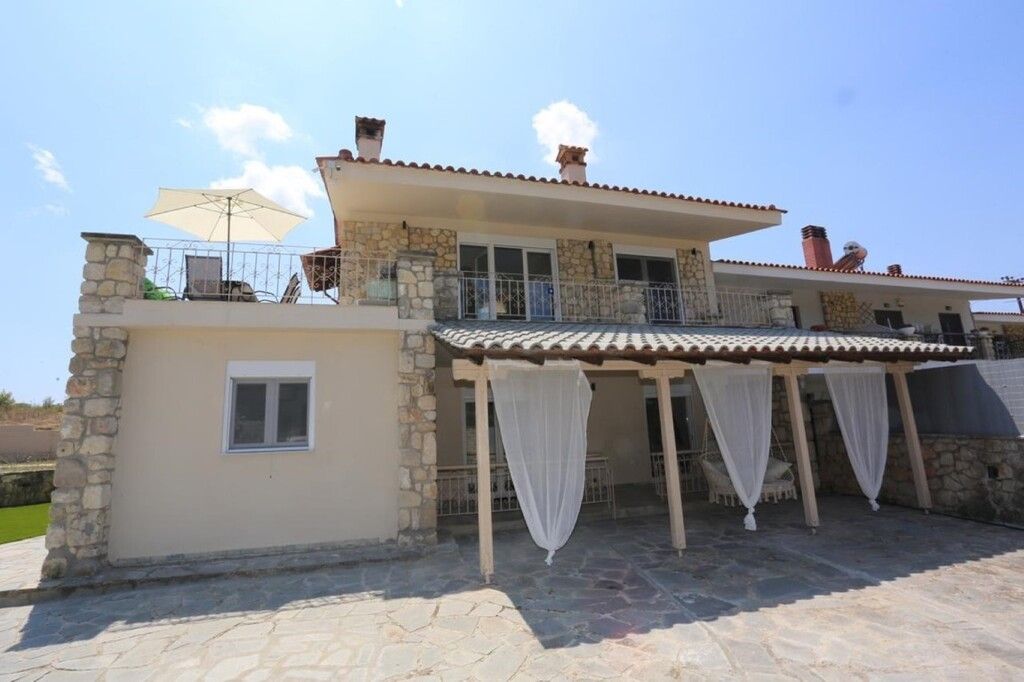 Maison à Kassandra, Grèce, 150 m² - image 1