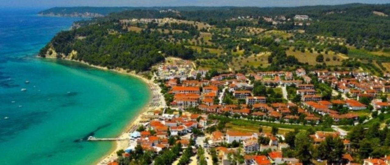 Terreno en Kassandra, Grecia, 10 000 m² - imagen 1