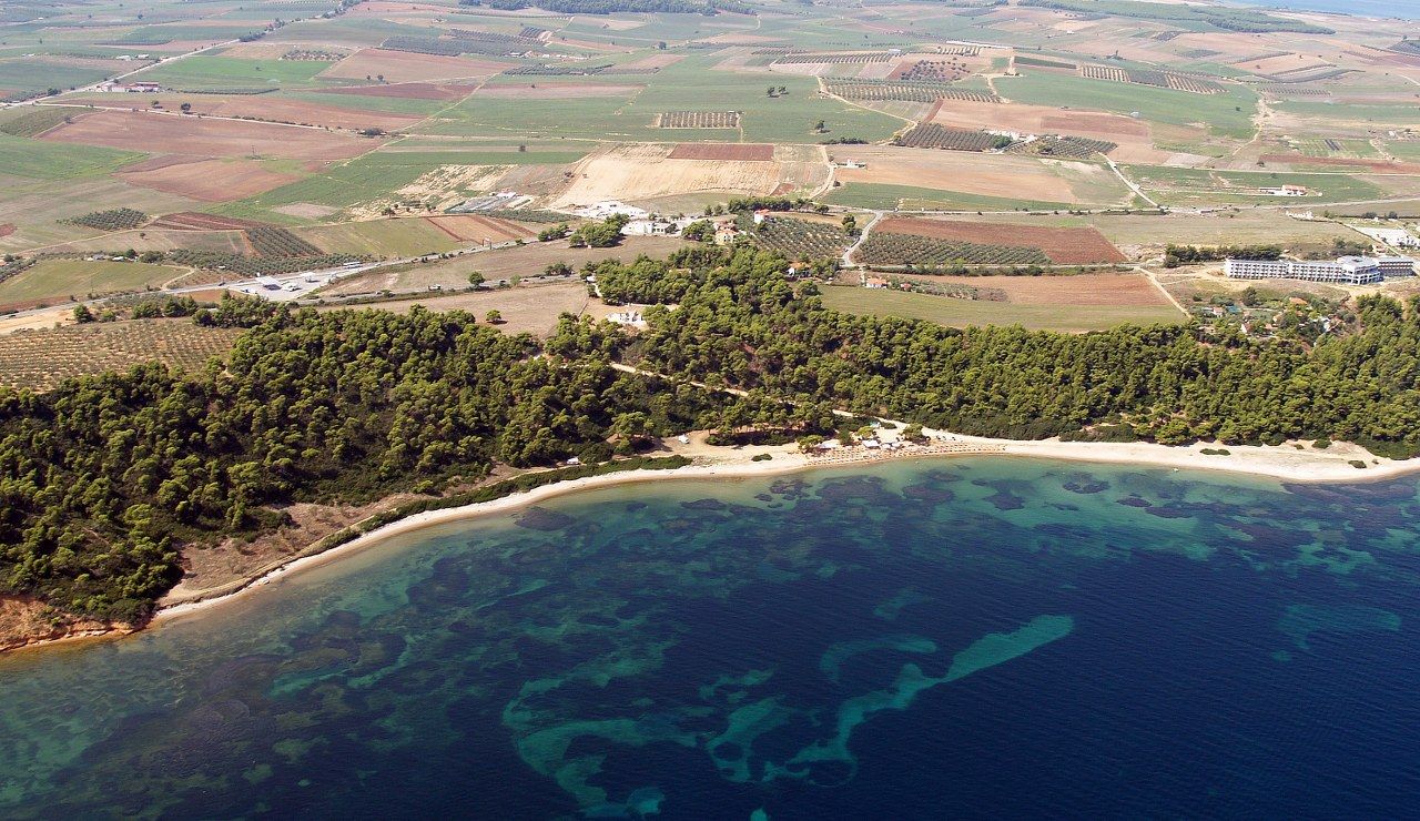 Grundstück in Chalkidiki, Griechenland, 30 000 m² - Foto 1