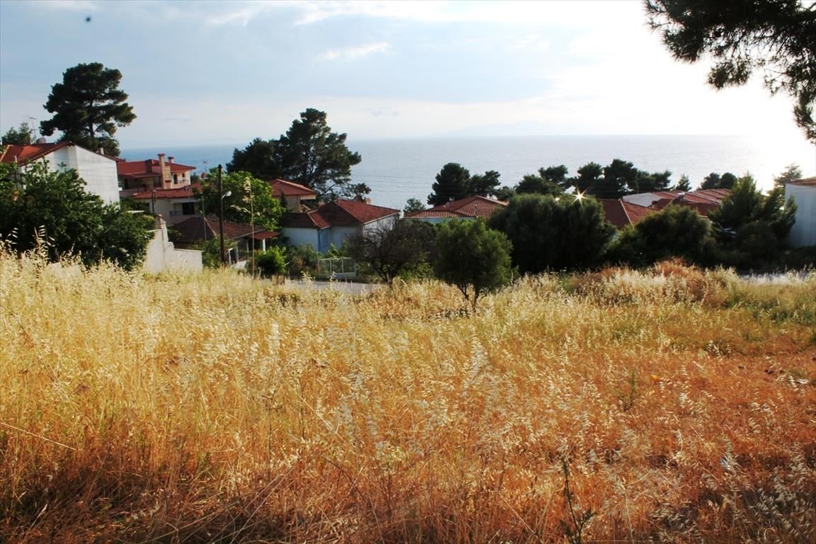 Grundstück in Kassandra, Griechenland, 1 270 m² - Foto 1