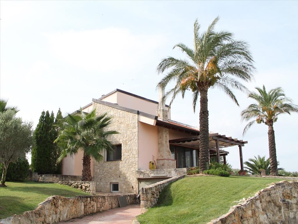 Villa en Calcídica, Grecia, 390 m² - imagen 1