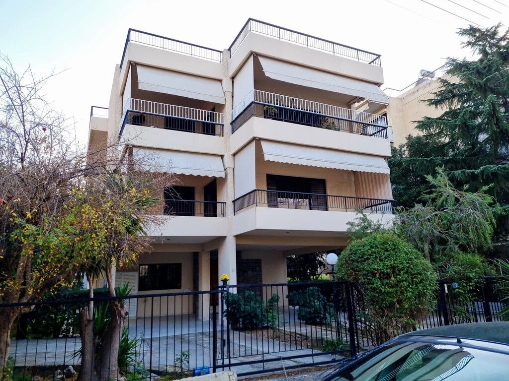 Flat in Glyfada, Greece, 180 m² - picture 1