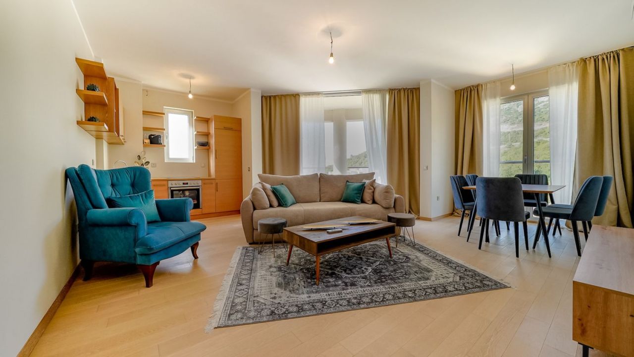 Appartement à Becici, Monténégro, 93 m² - image 1