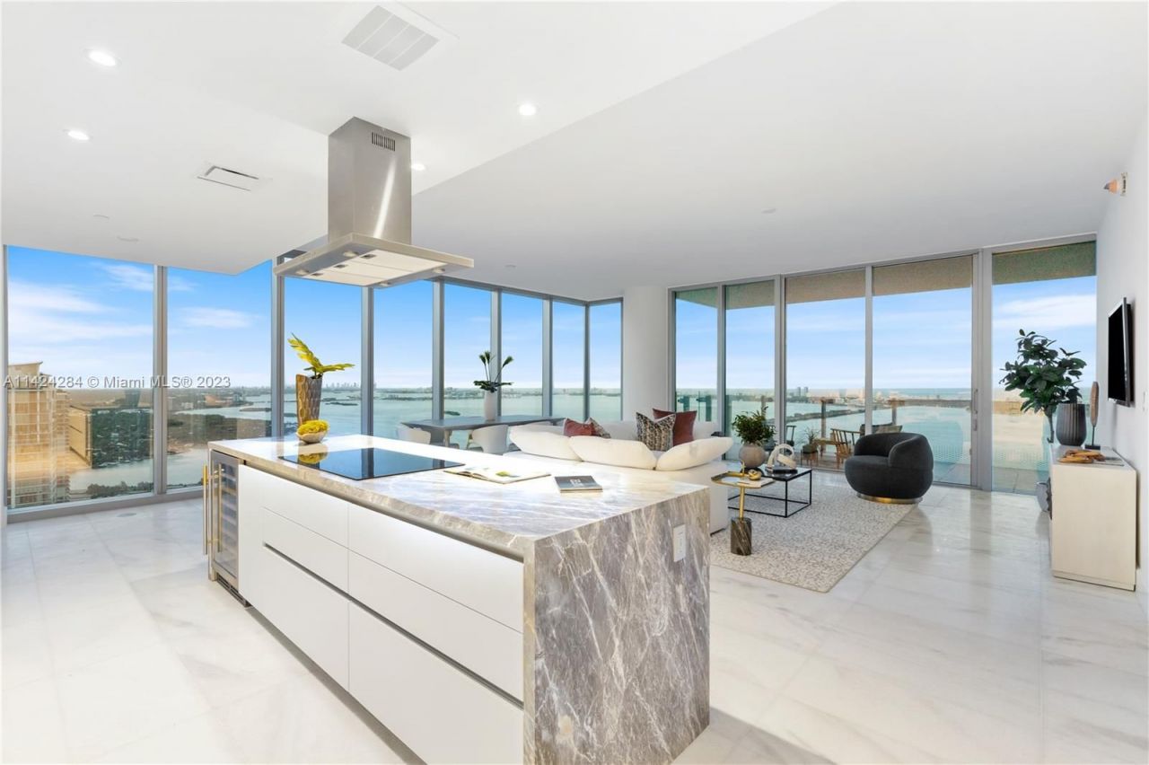 Piso en Miami, Estados Unidos, 220 m² - imagen 3