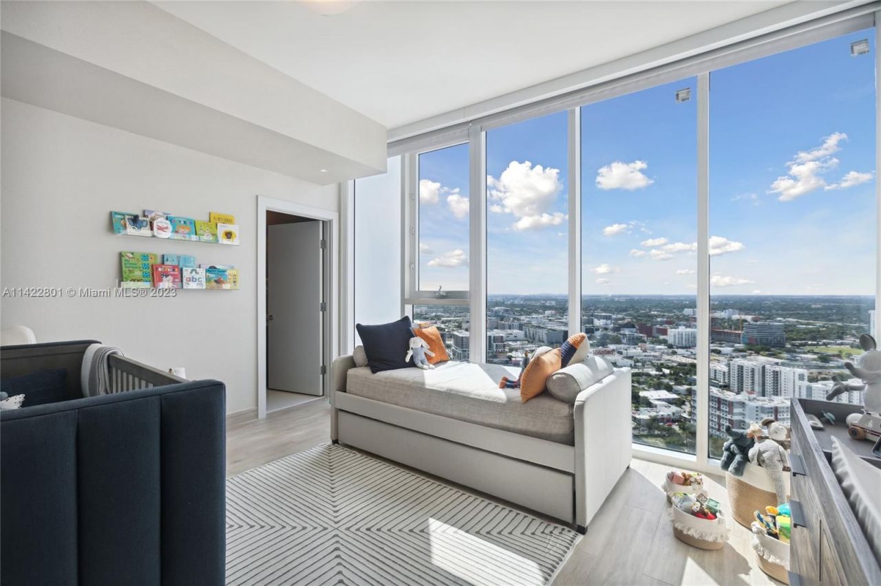 Piso en Miami, Estados Unidos, 150 m² - imagen 10