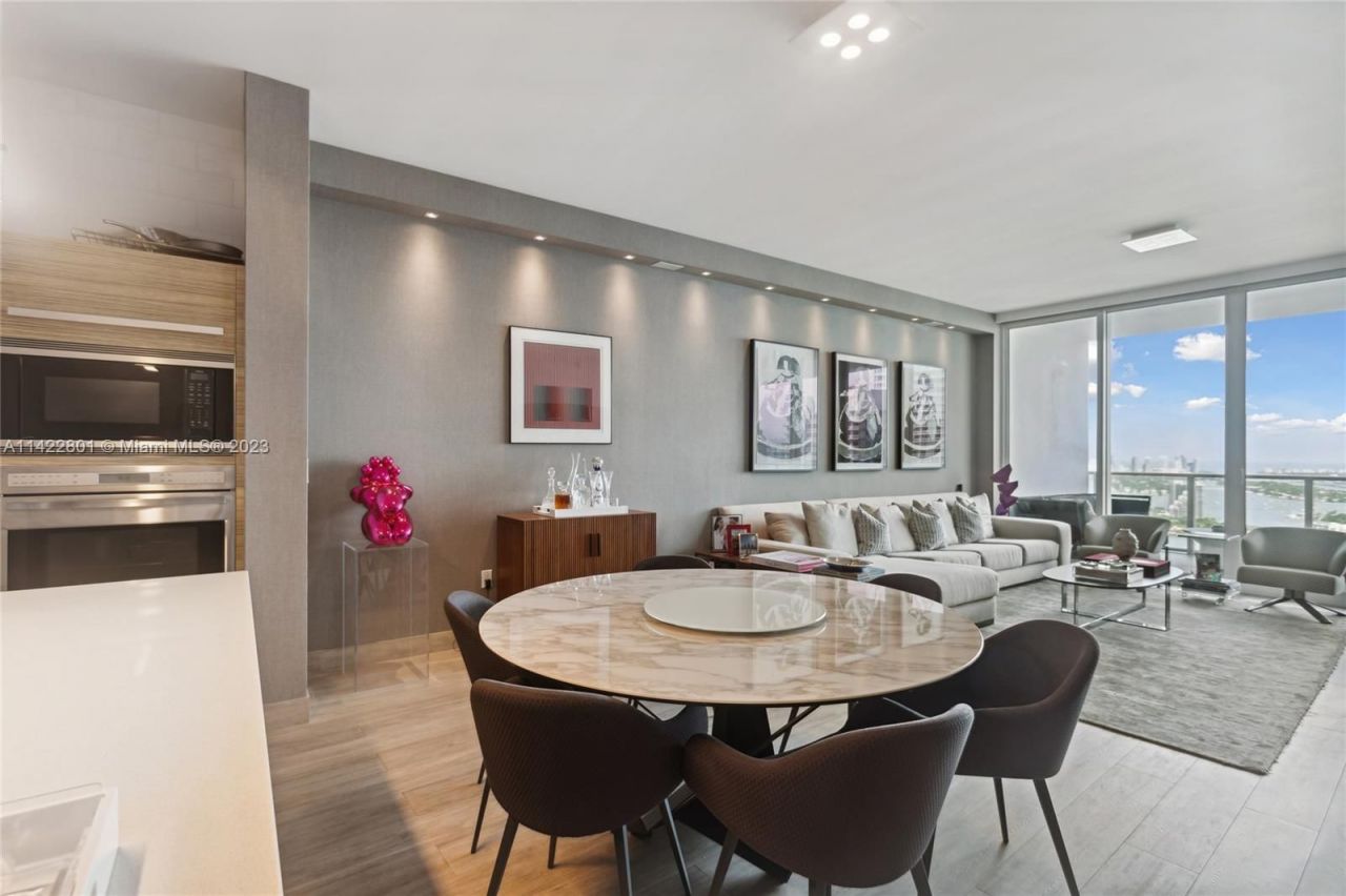 Piso en Miami, Estados Unidos, 150 m² - imagen 6