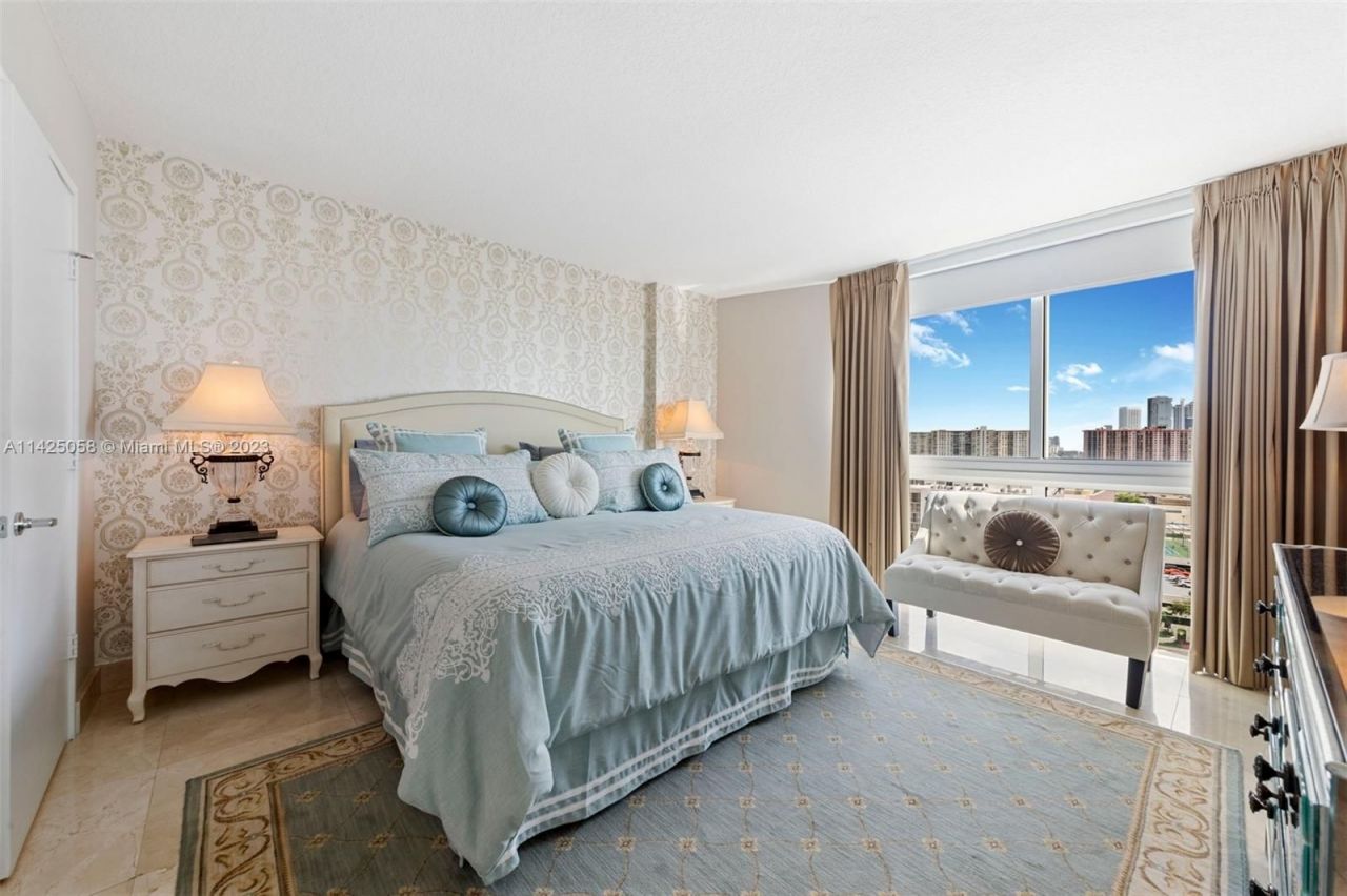 Flat in Miami, USA, 120 m² - picture 4