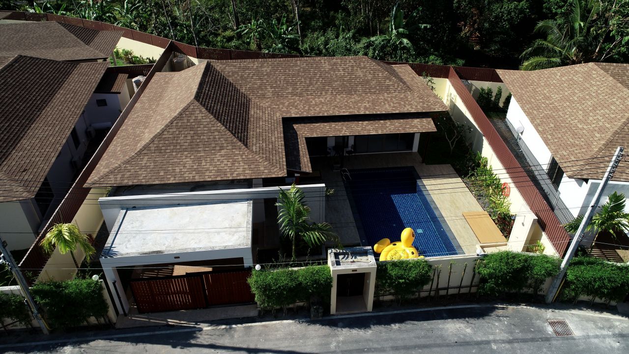 Villa on Phuket Island, Thailand, 237 m² - picture 1