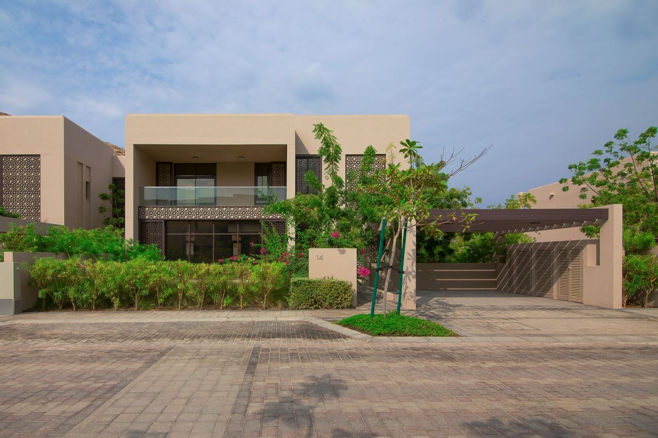 Villa en Muscat, Omán, 426 m² - imagen 1