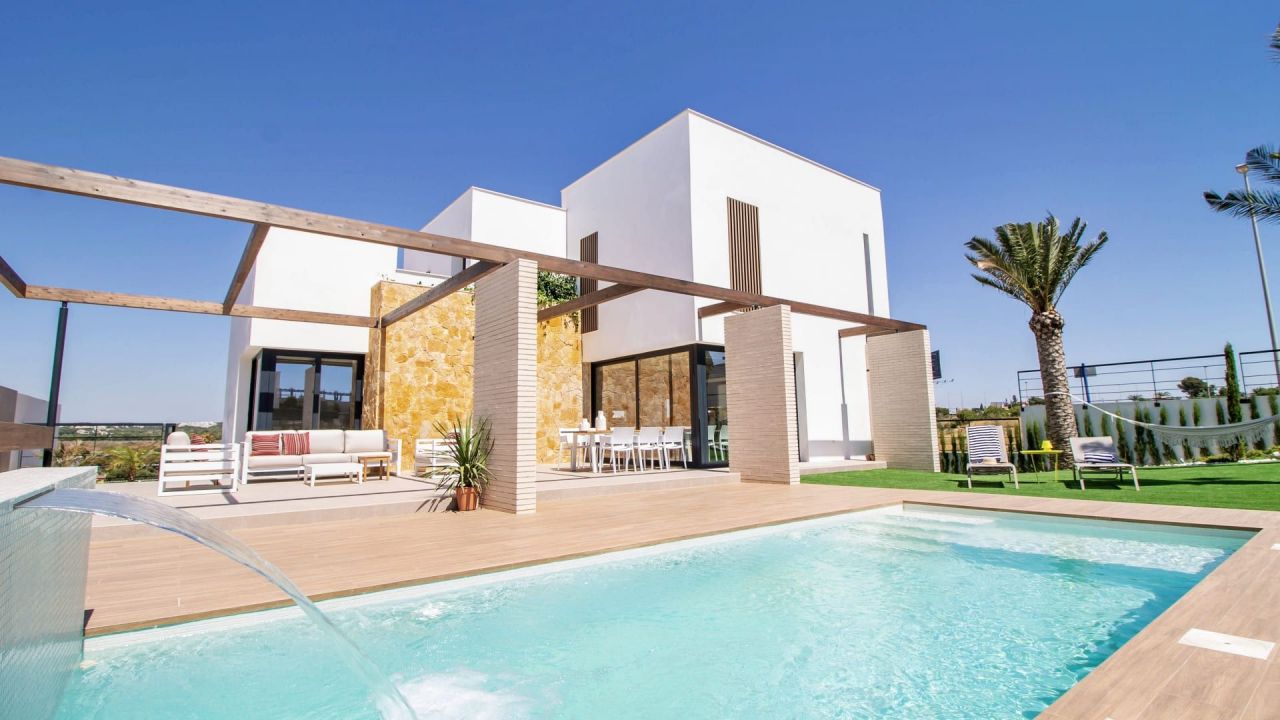 Villa in Campoamor, Spain, 196 m² - picture 1