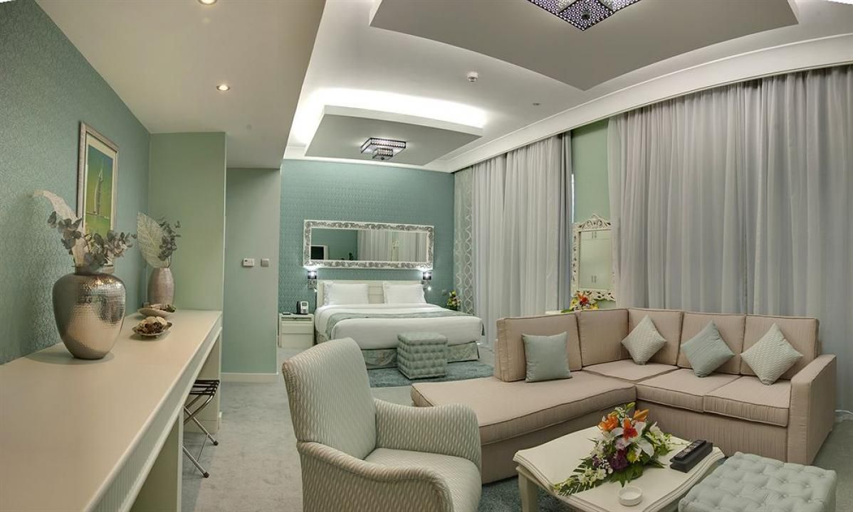 Studio in Dubai, UAE, 37 m² - picture 3