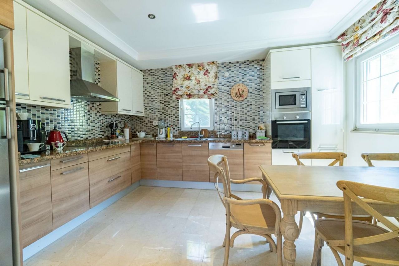 Villa in Alanya, Turkey, 300 m² - picture 7