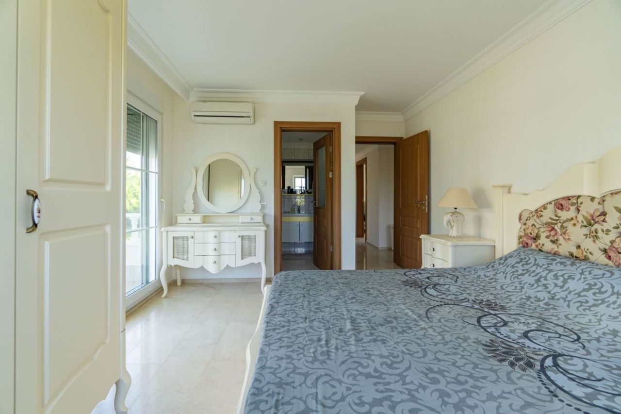 Villa in Alanya, Turkey, 300 m² - picture 8