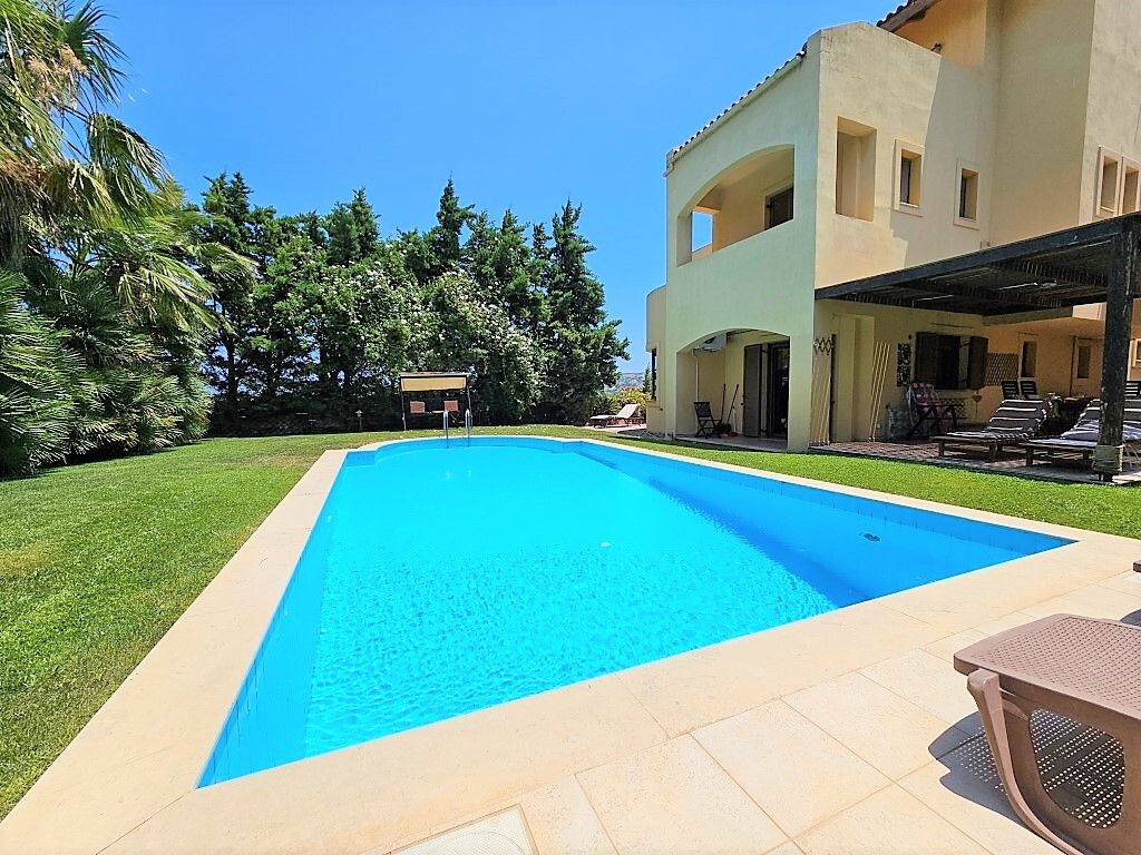 Villa à Héraklion, Grèce, 250 m² - image 1