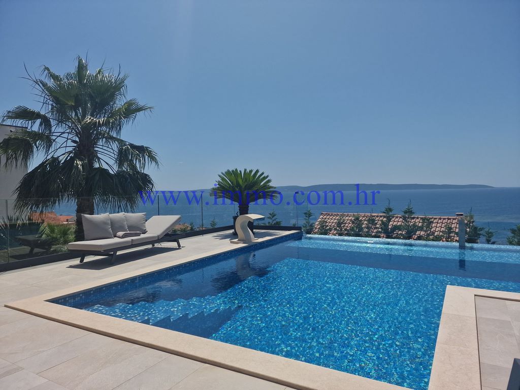 Villa à Trogir, Croatie, 360 m² - image 1