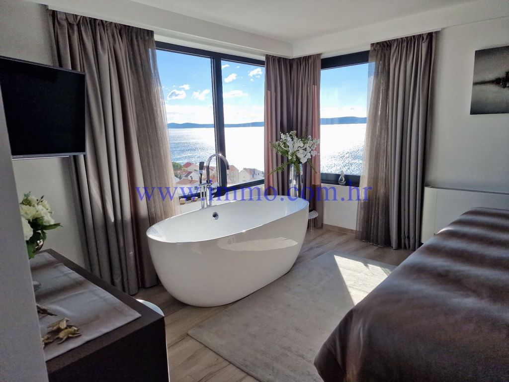 Villa à Trogir, Croatie, 360 m² - image 11