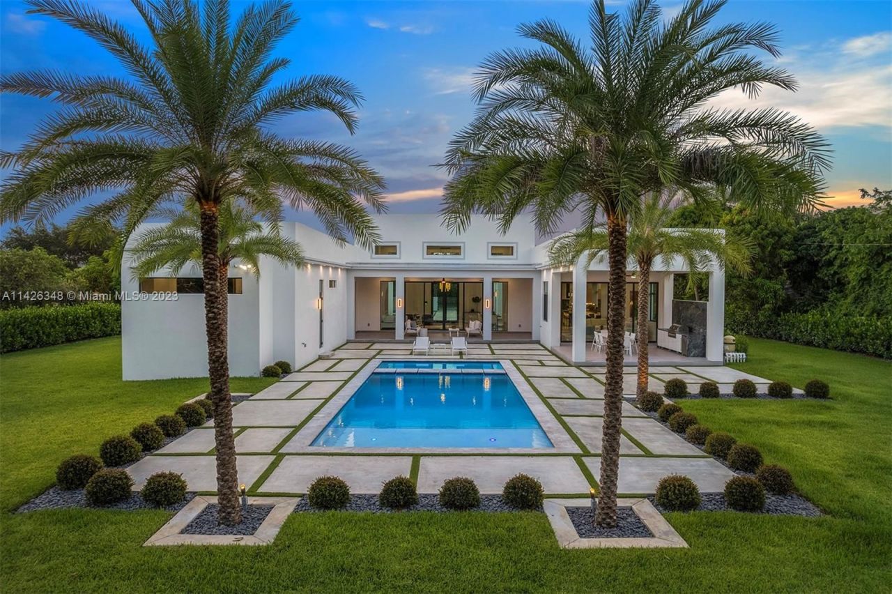 Villa à Miami, États-Unis, 500 m² - image 1